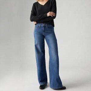 Levi's 318 Shaping Wide Leg